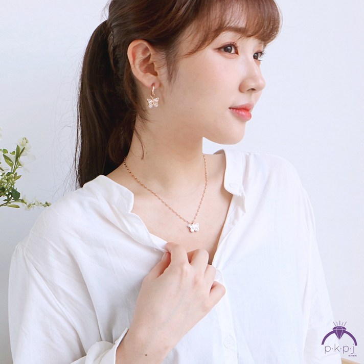 pkpj 요즘 대세 크리스탈 나비 써지컬스틸 목걸이 귀걸이 세트