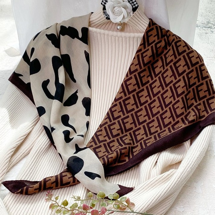 pkpj 90x90 광폭사이즈 따뜻한 면실크 구김없는 레오파드 사각 스카프 숄 2color