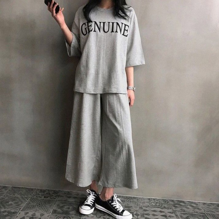 드마엘 포이어 여성 레터링 8부 트레이닝복 세트 2color델로나