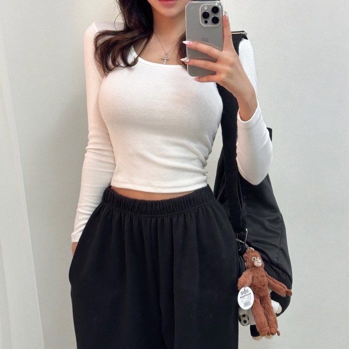 데일리 레이어드 기본티 이너 슬림 글램핏 유넥 라운드넥 무지 긴팔티셔츠 (2color)