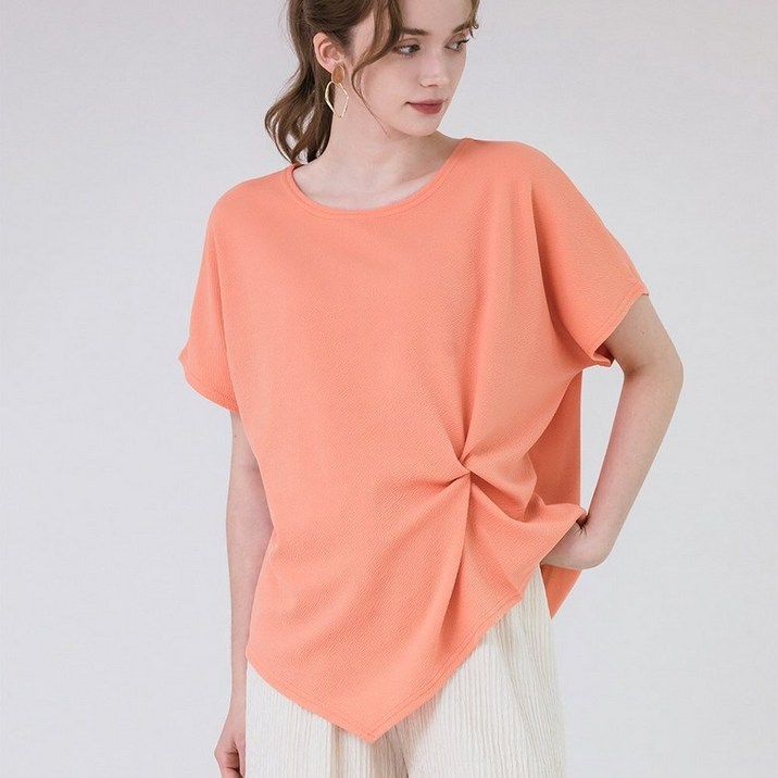 [패션플러스 단독상품] 꼬임 베이직 루즈핏 반팔 티셔츠