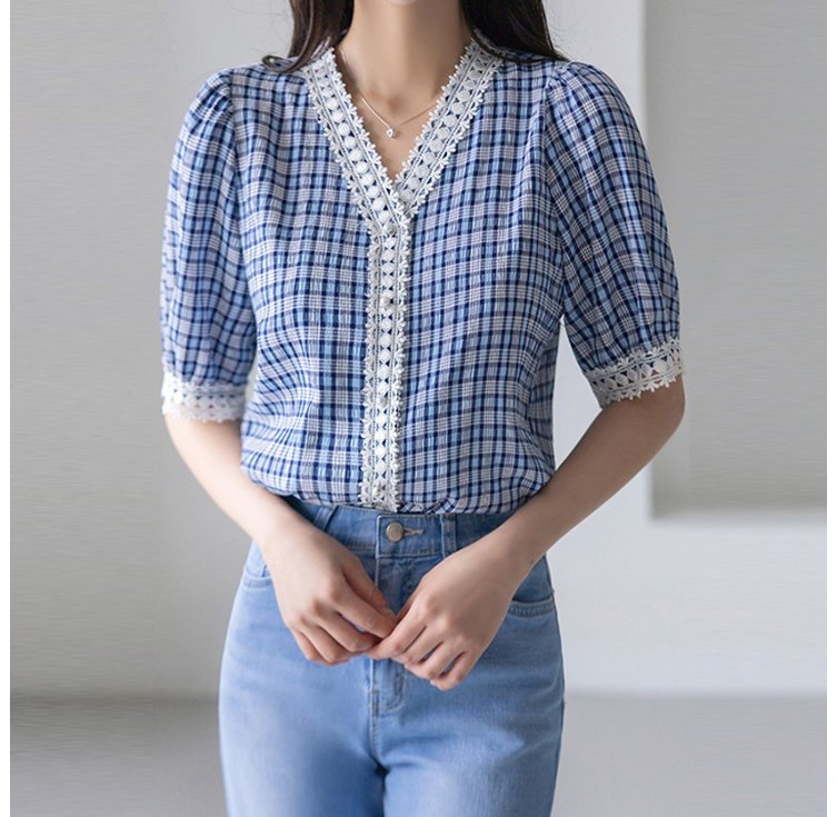 스타일온미 모레인 모티브 레이스 배색 체크 시어서커 블라우스